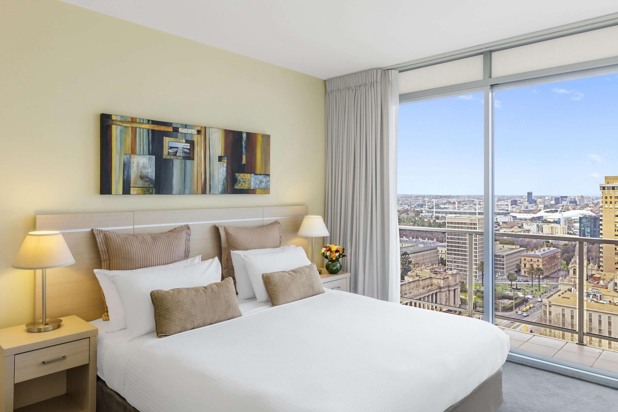 Oaks Melbourne On Lonsdale Suites Exterior photo